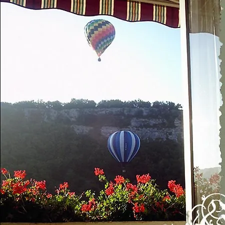 Du Relais D'auniac Hotell 3*