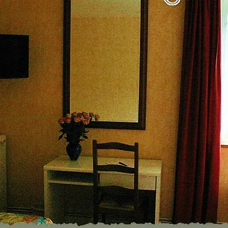 Otel Du Relais D'auniac 3*